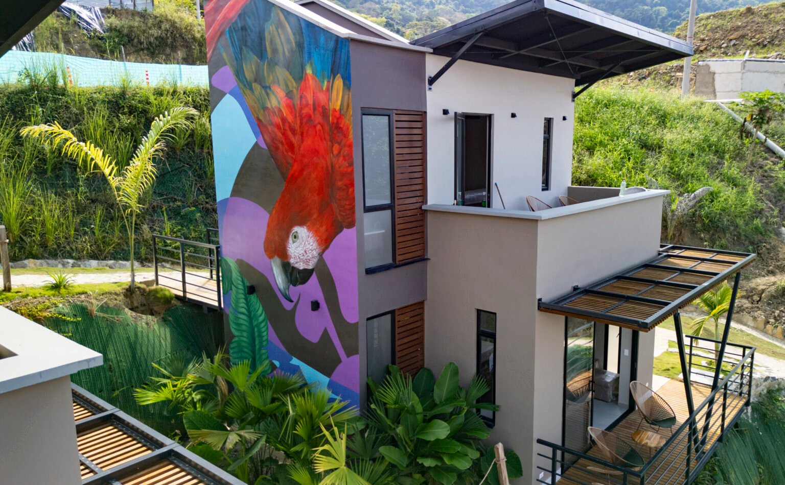 Cabaña con dos habitaciones individuales.